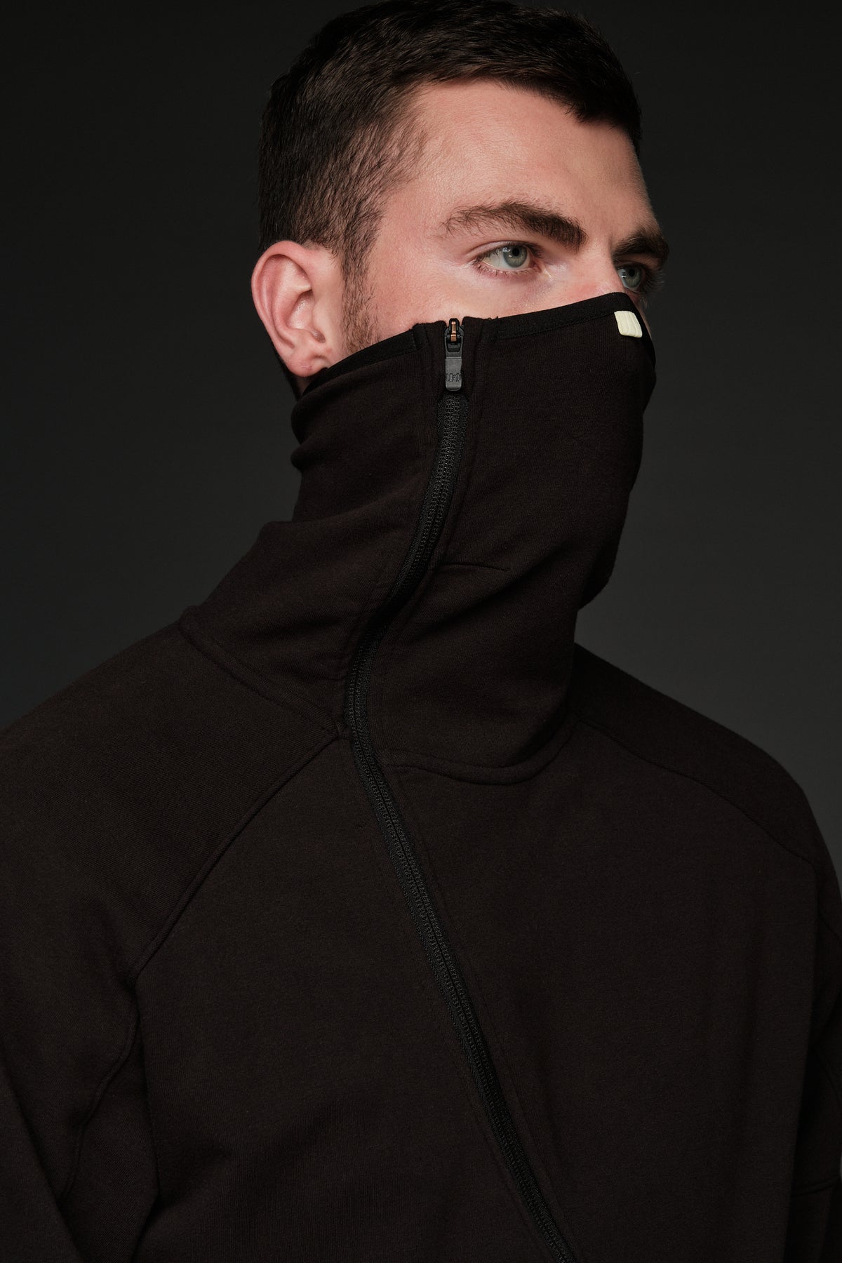 BLUE BIRD MOCK NECK