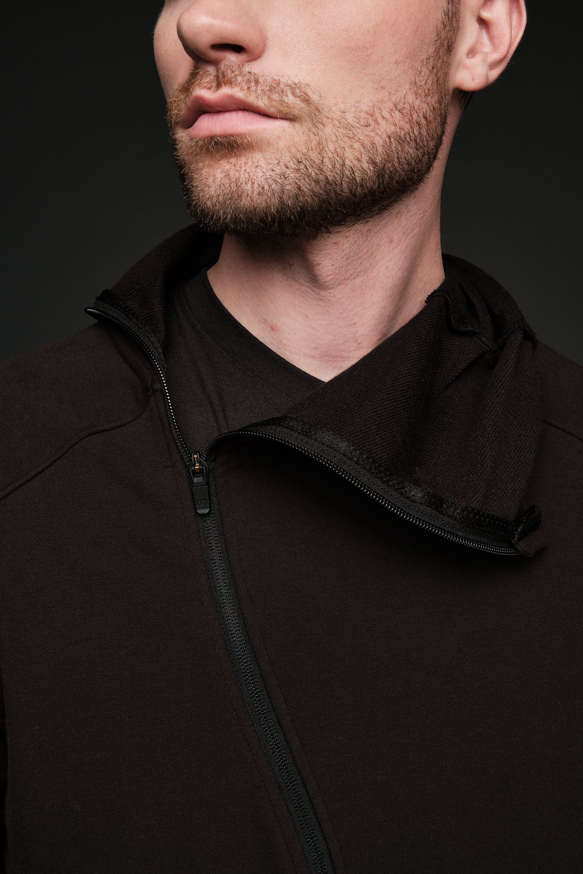 BLUE BIRD MOCK NECK