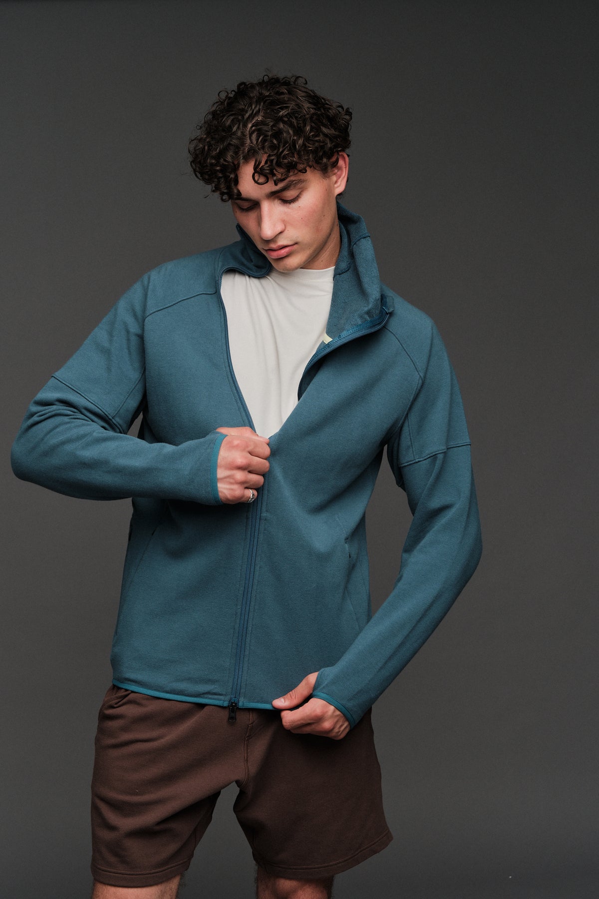 BLUE BIRD MOCK NECK