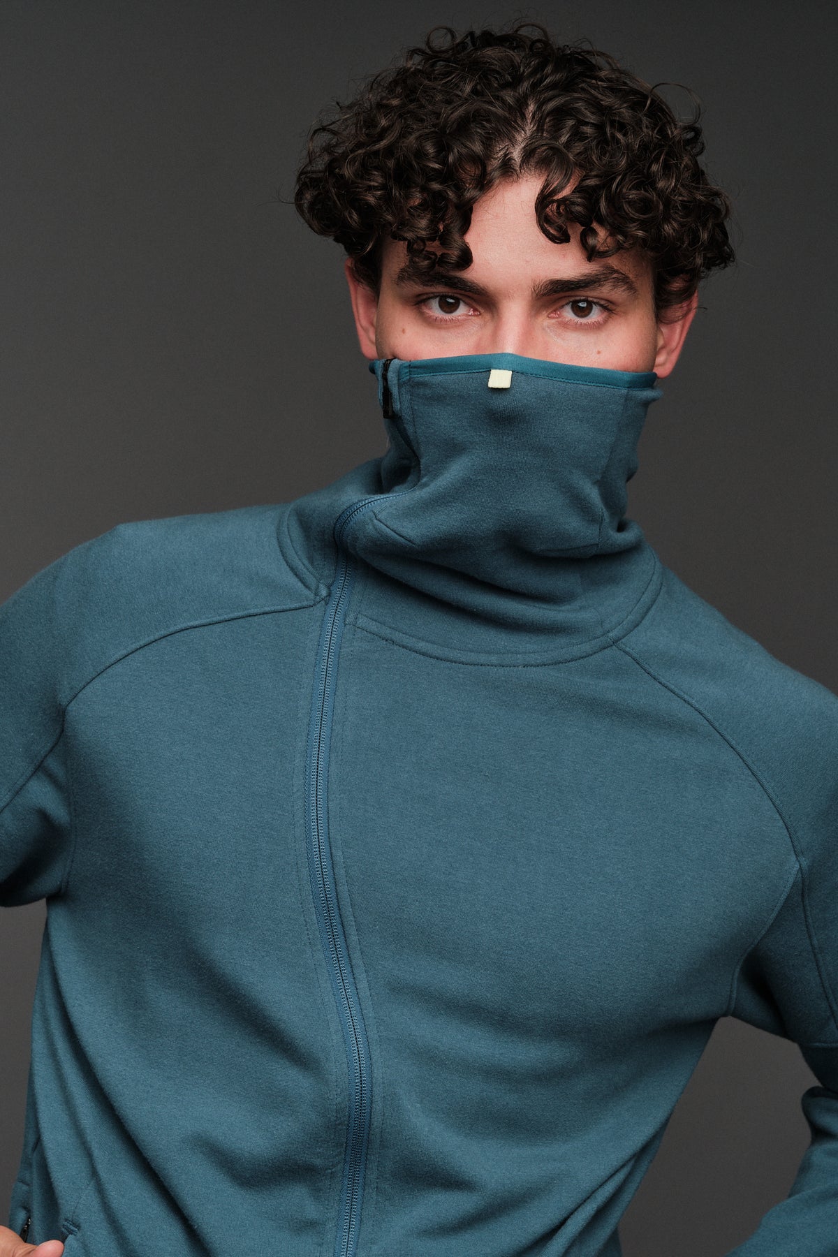 BLUE BIRD MOCK NECK