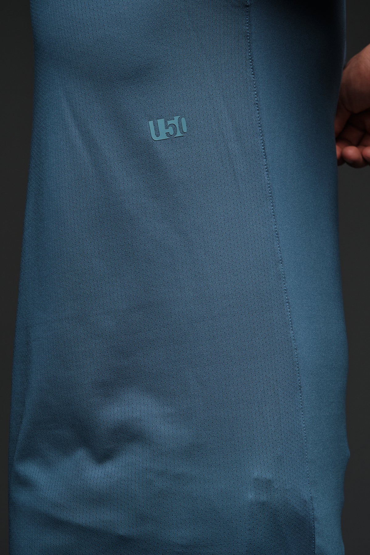 TOP OF THE WORLD TRAINING TEE (Training fit)