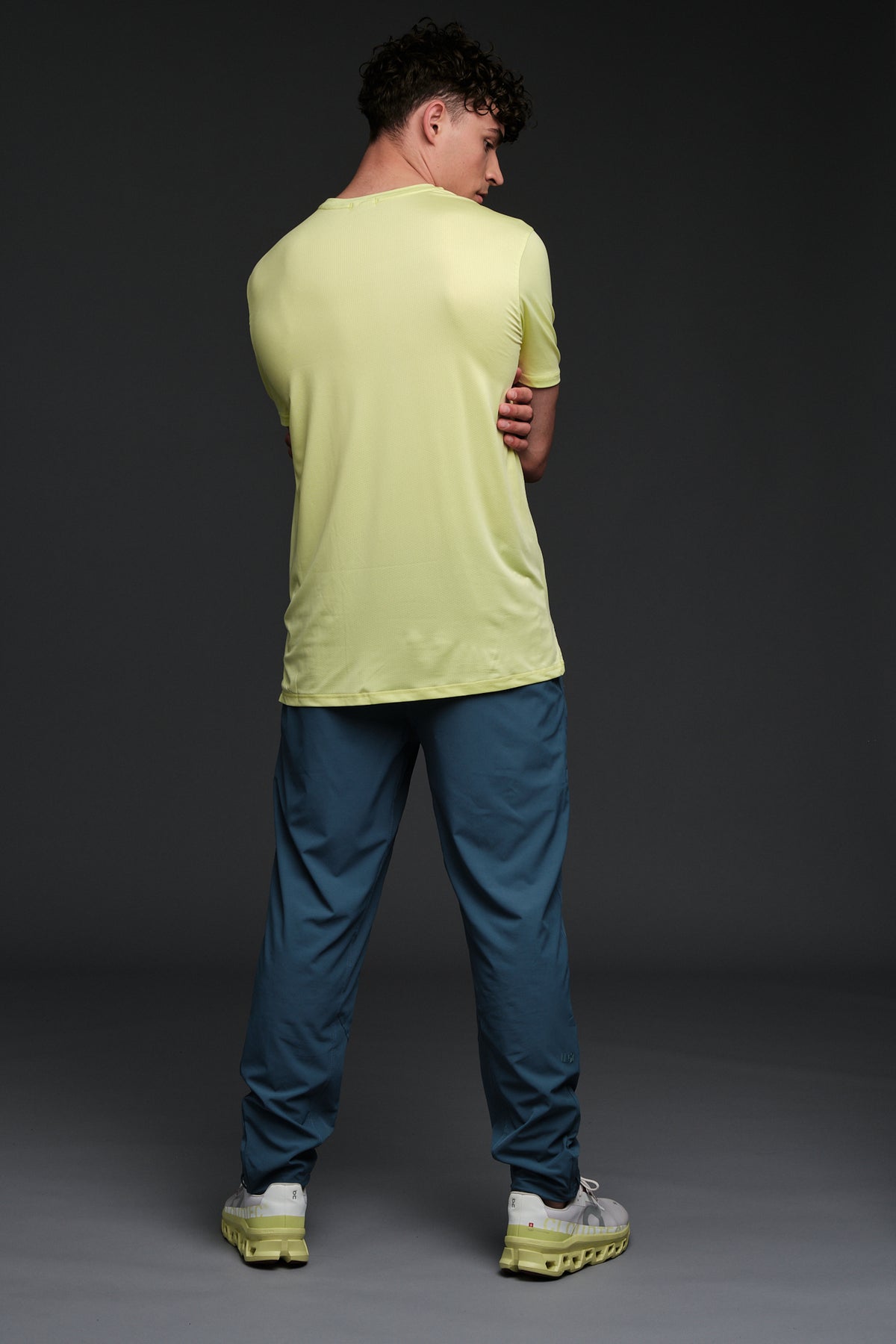 TOP OF THE WORLD TRAINING TEE (Training fit)