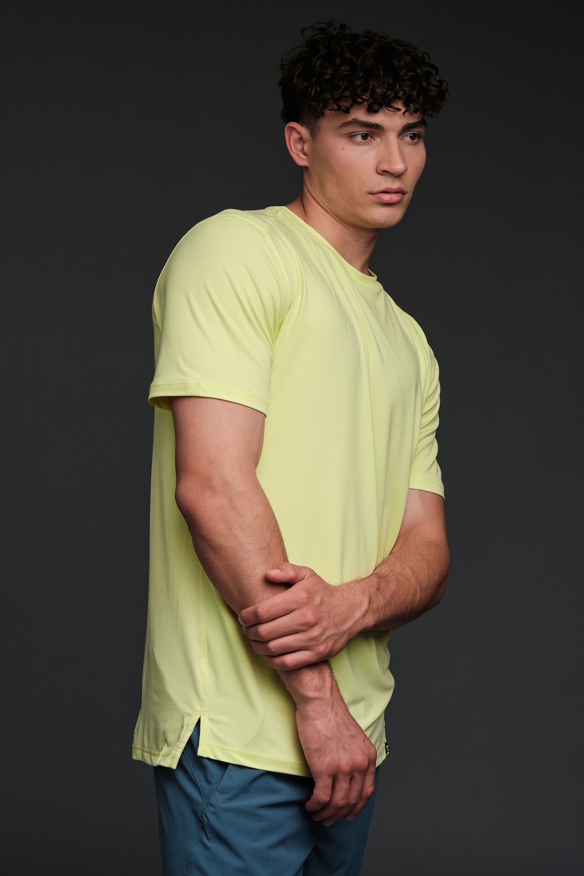 TOP OF THE WORLD TRAINING TEE (Training fit)