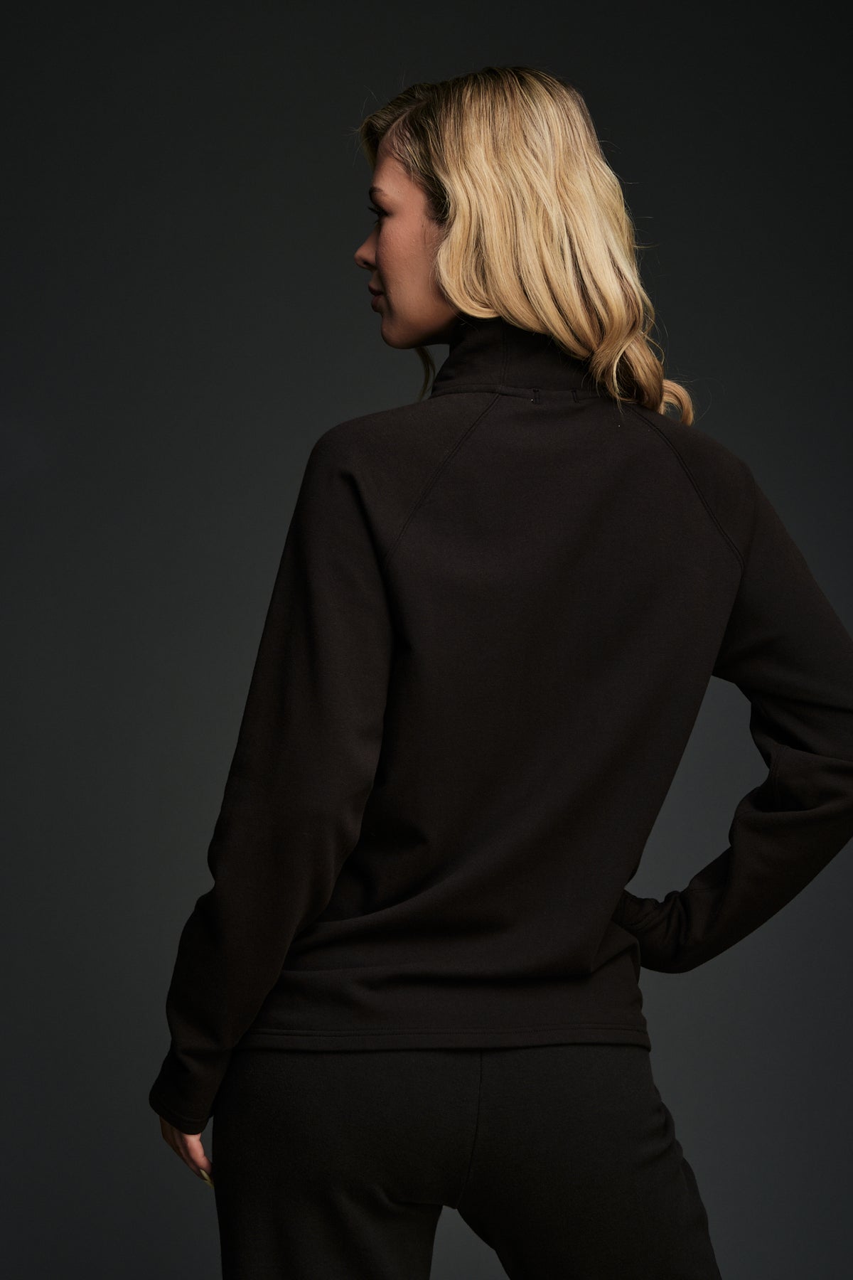 JEWEL AVE MOCK NECK