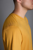 TOP OF THE WORLD TRAINING TEE (Training fit)
