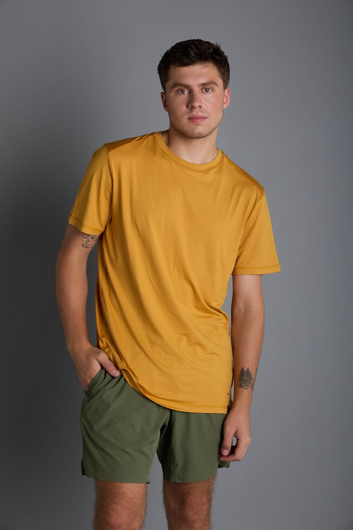 TOP OF THE WORLD TRAINING TEE (Training fit)