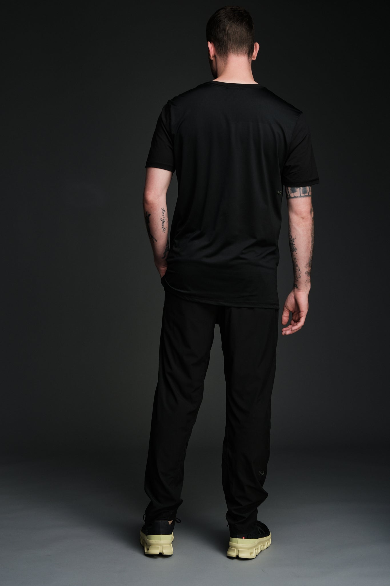 TOP OF THE WORLD TRAINING TEE