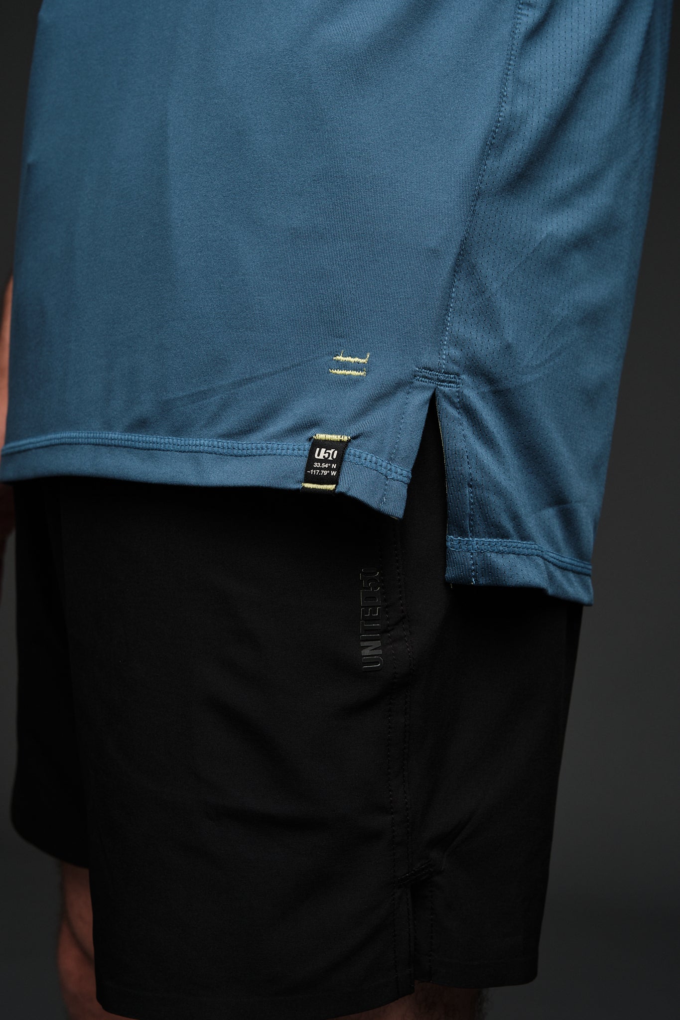 TOP OF THE WORLD TRAINING TEE