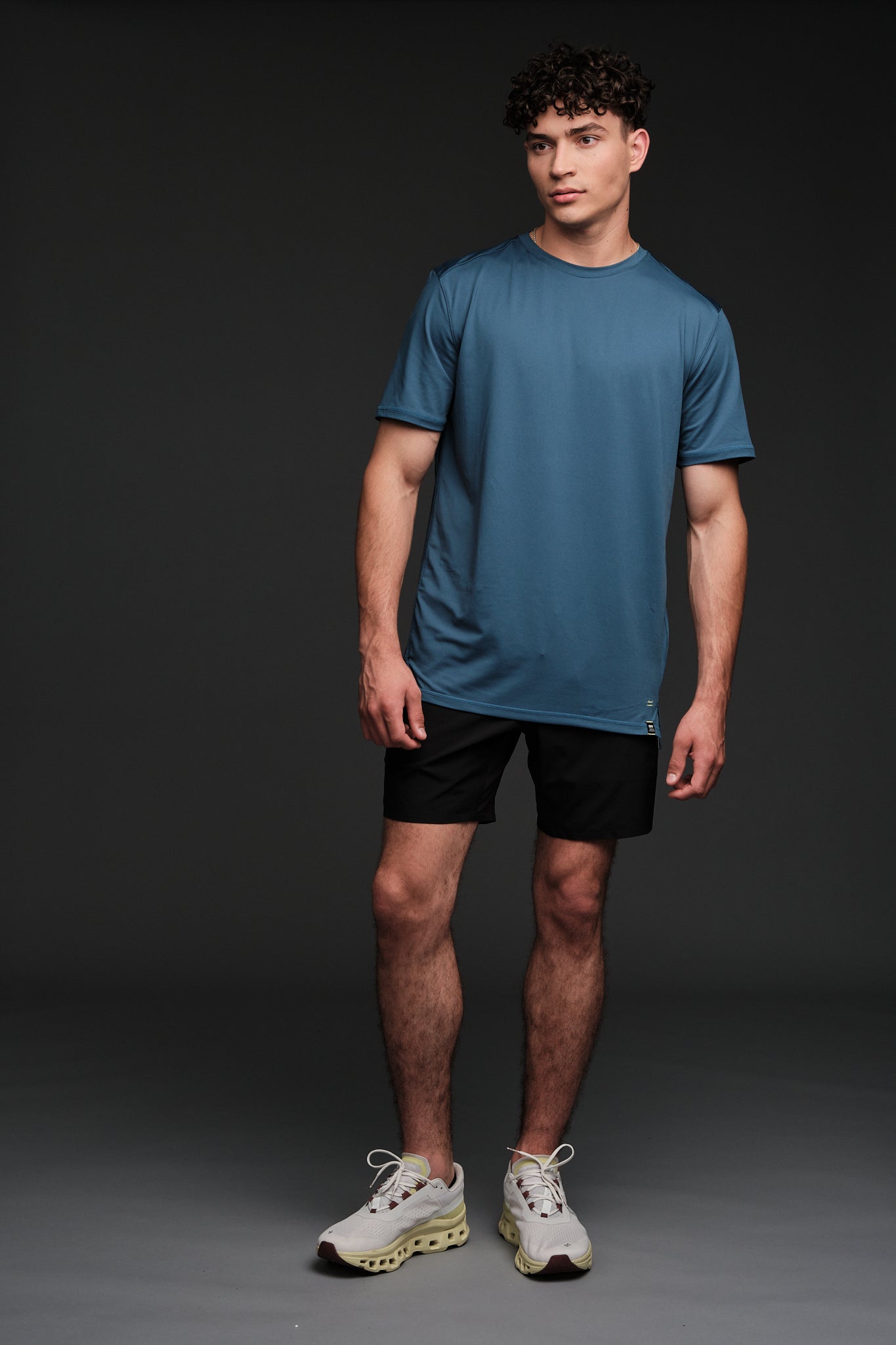 TOP OF THE WORLD TRAINING TEE
