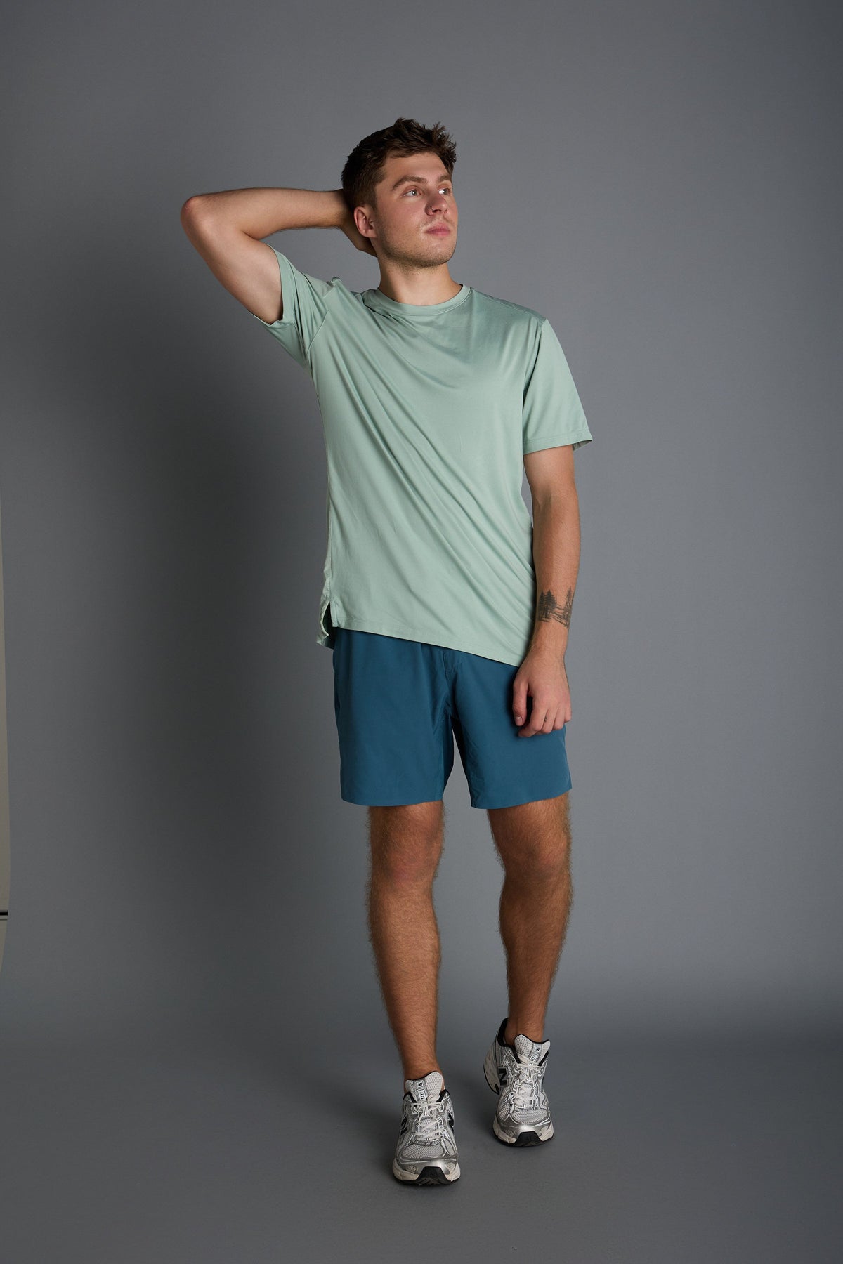TOP OF THE WORLD TRAINING TEE (Training fit)
