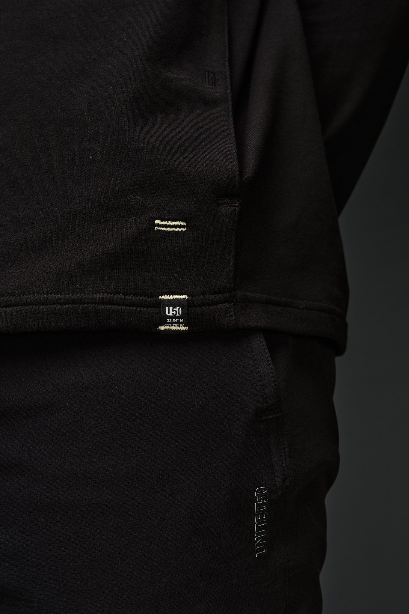 HEISLER LIGHTWEIGHT HOODIE TEE