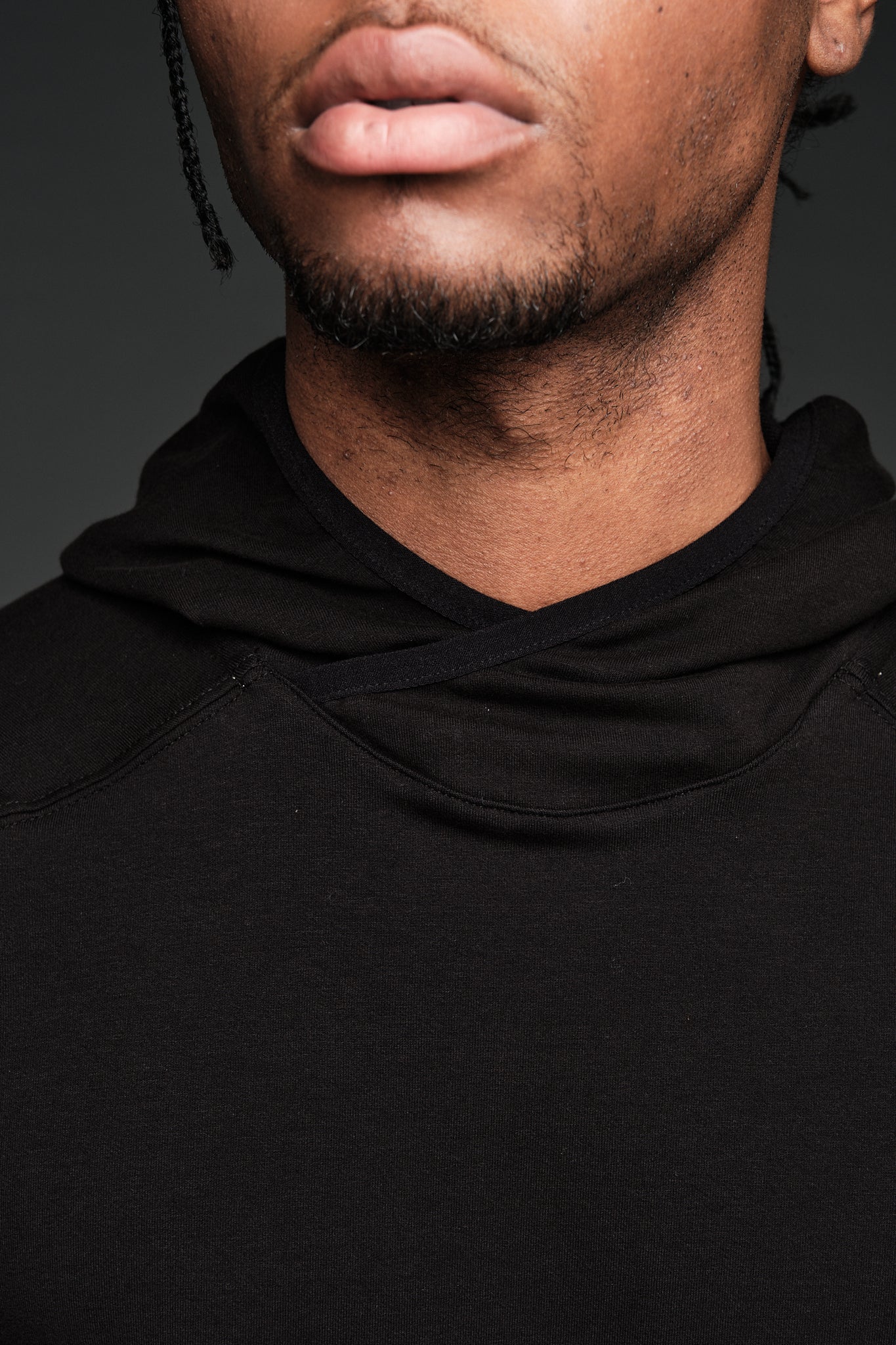 HEISLER LIGHTWEIGHT HOODIE TEE