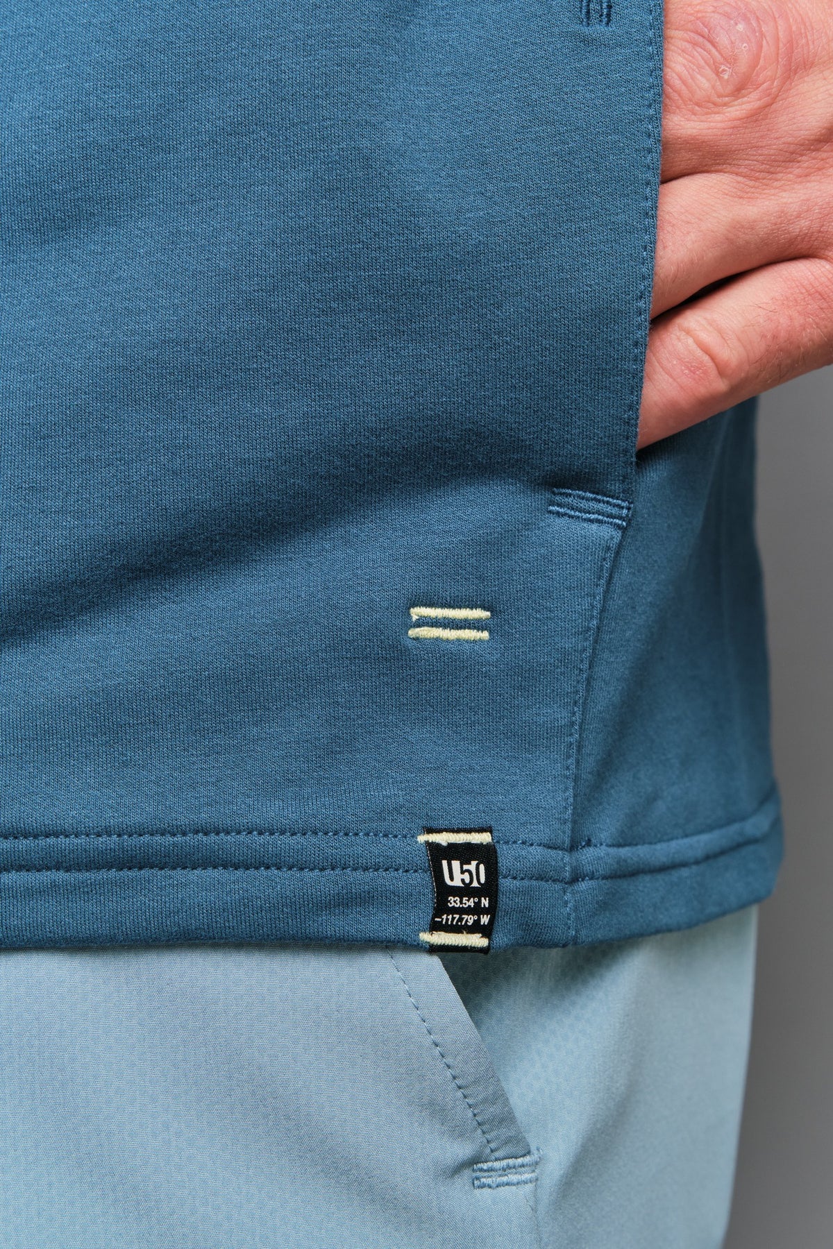 HEISLER LIGHTWEIGHT HOODIE TEE