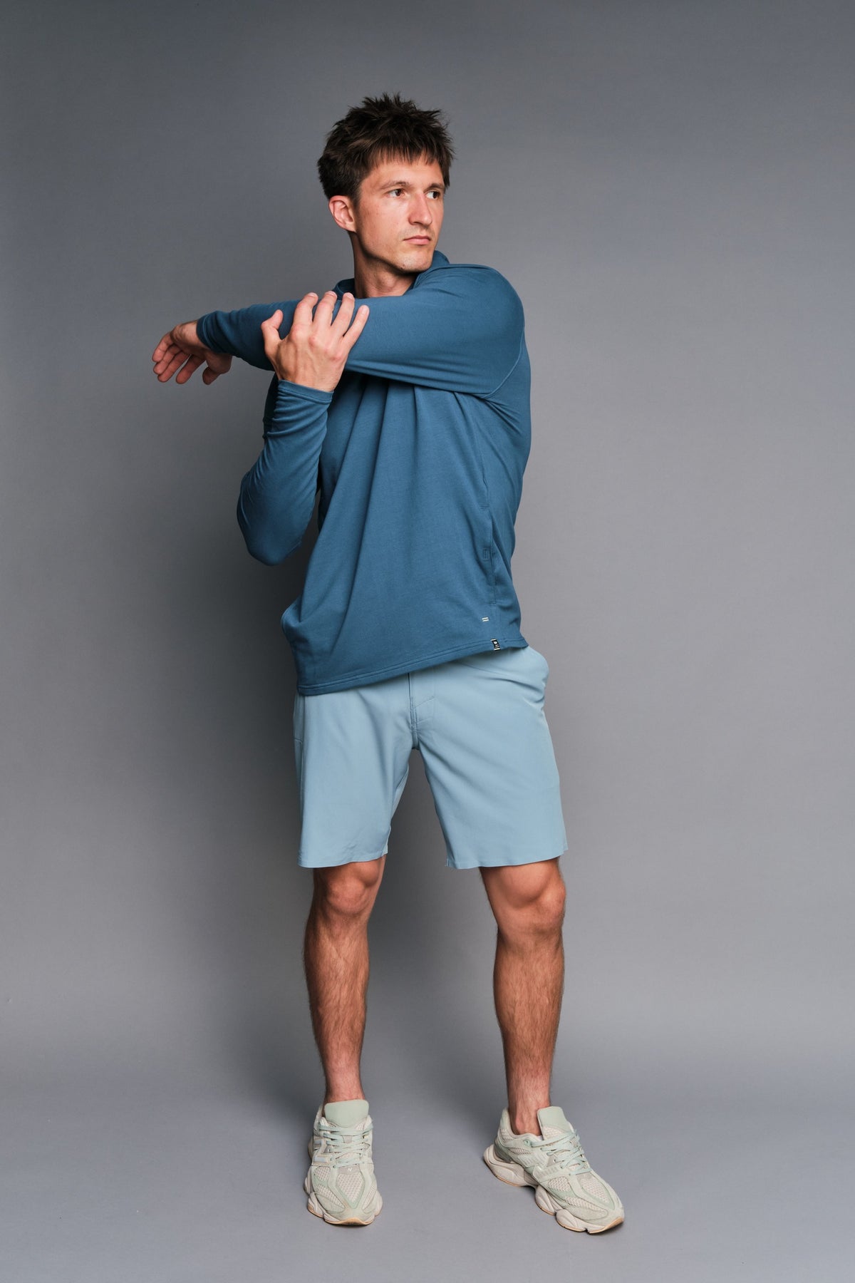 HEISLER LIGHTWEIGHT HOODIE TEE