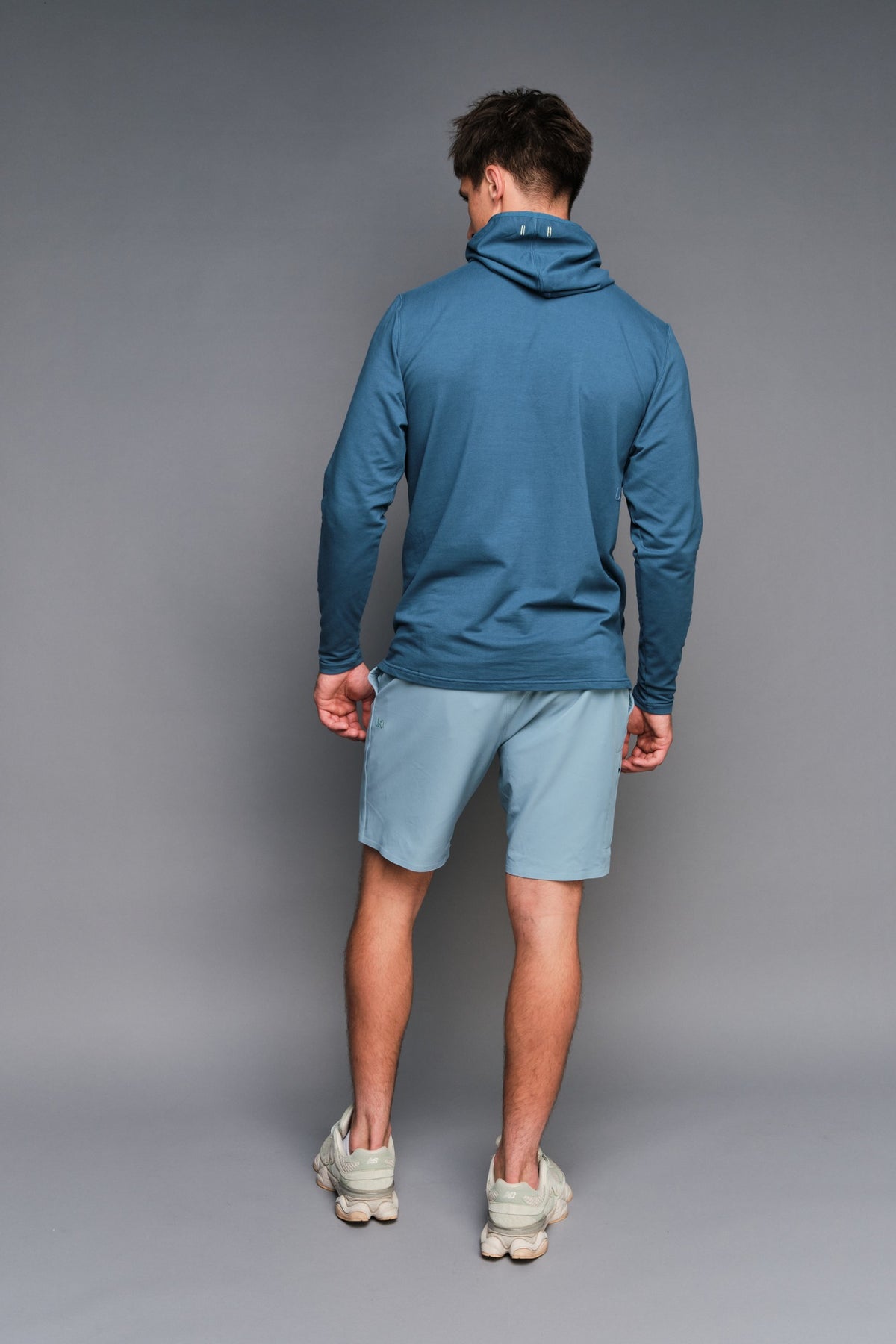 HEISLER LIGHTWEIGHT HOODIE TEE