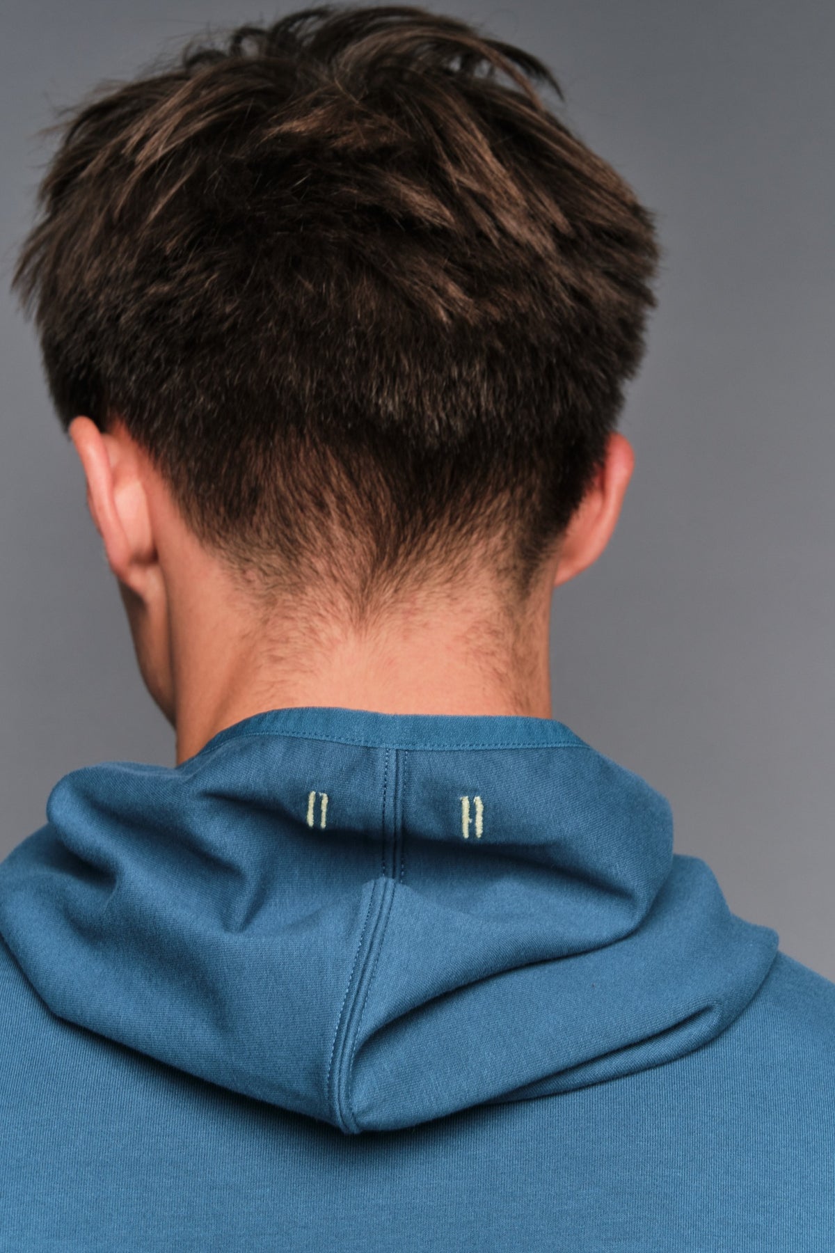 HEISLER LIGHTWEIGHT HOODIE TEE
