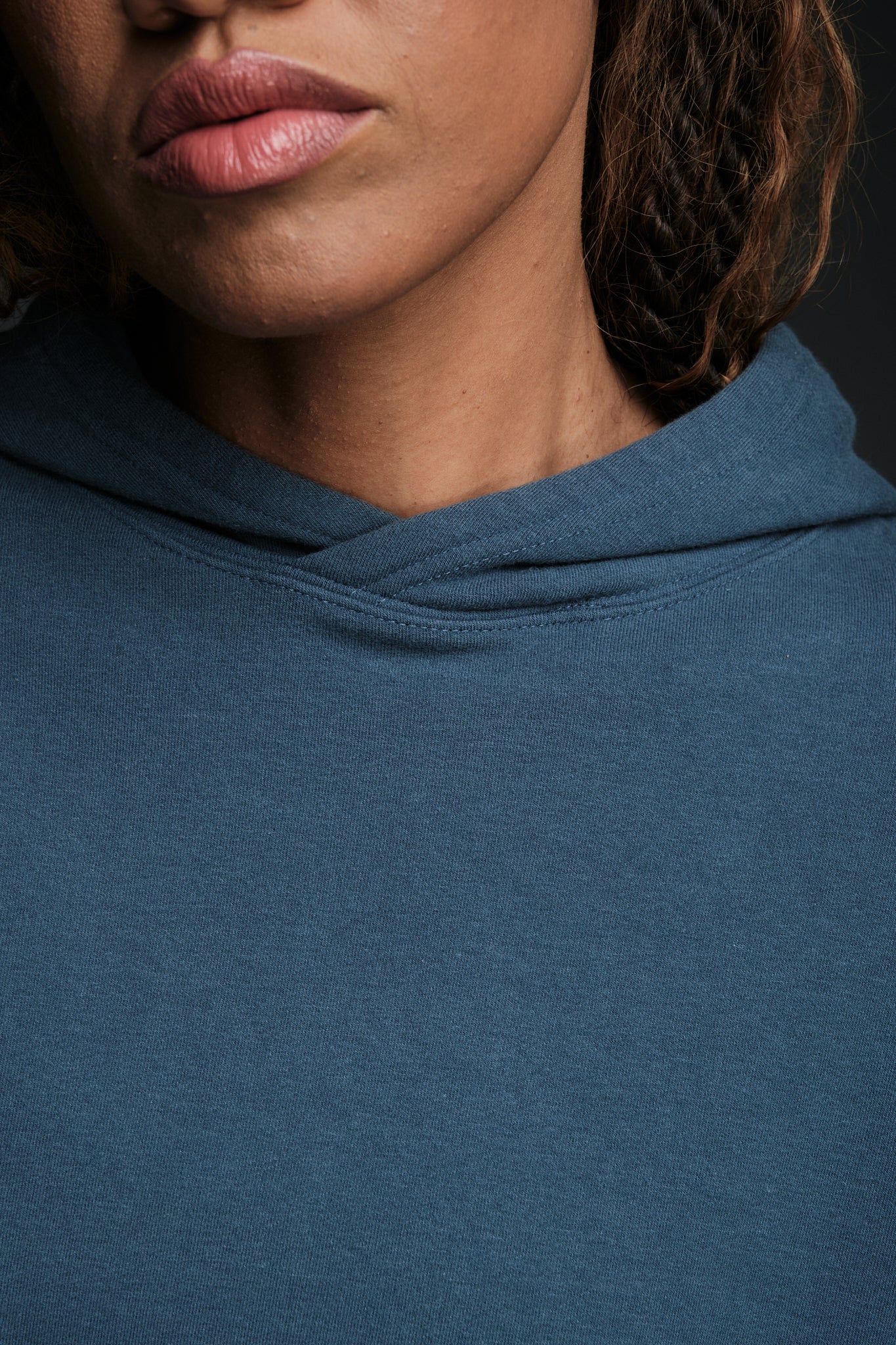 ALIGNED PULLOVER HOODIE