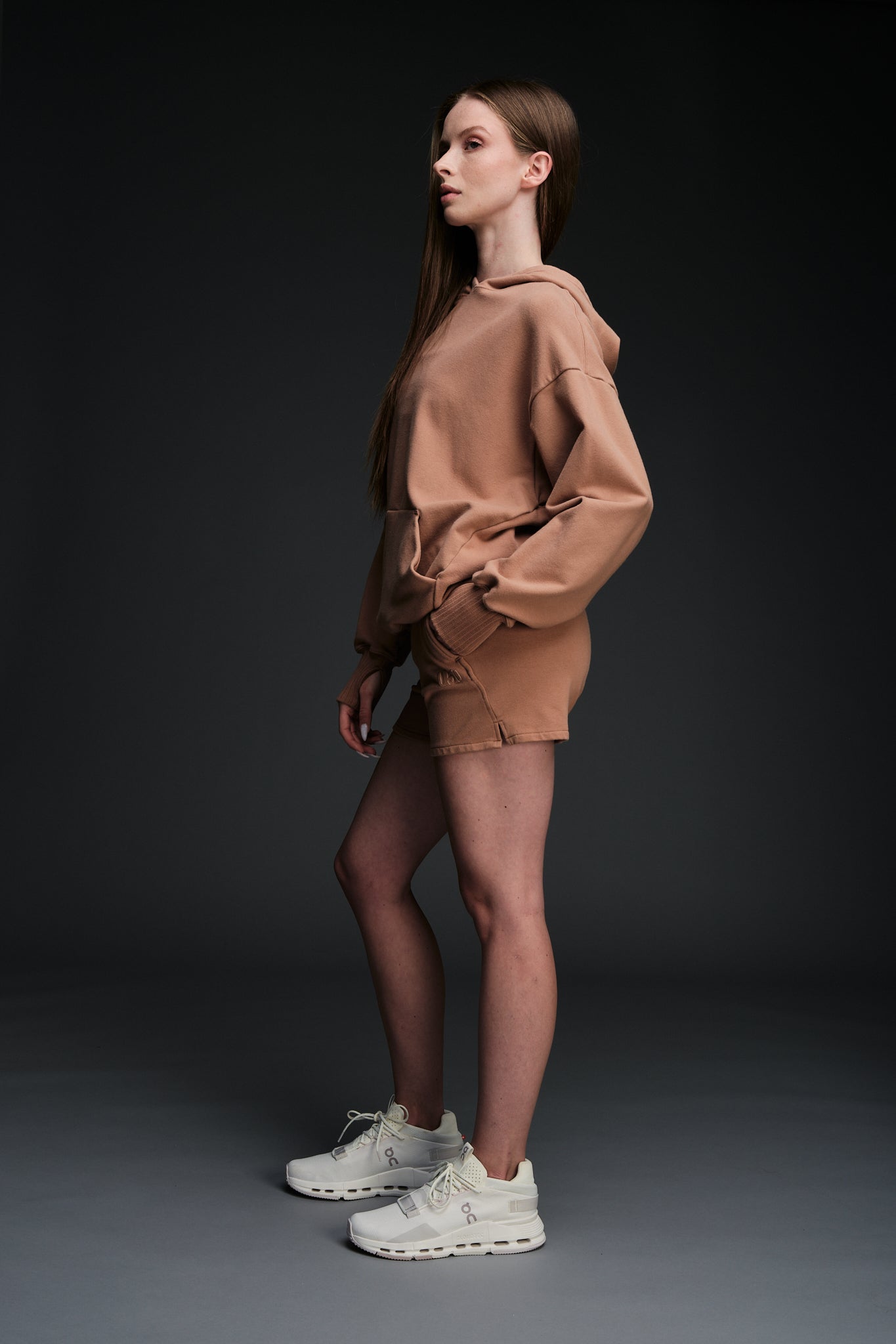 ALIGNED PULLOVER HOODIE