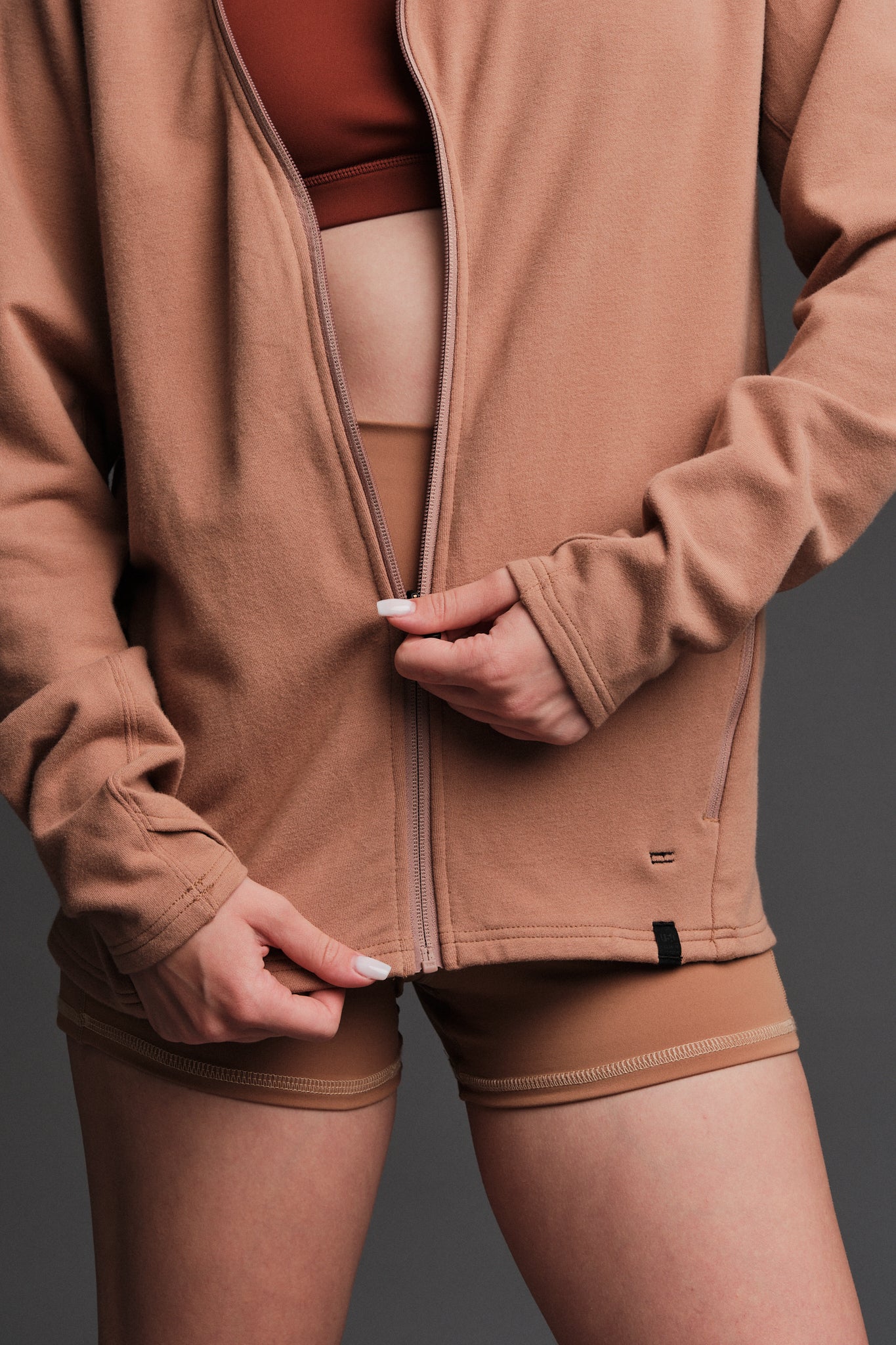 FLOW FULL ZIP MOCK NECK