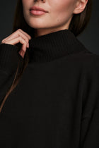ALIGNED CROPPED COWL