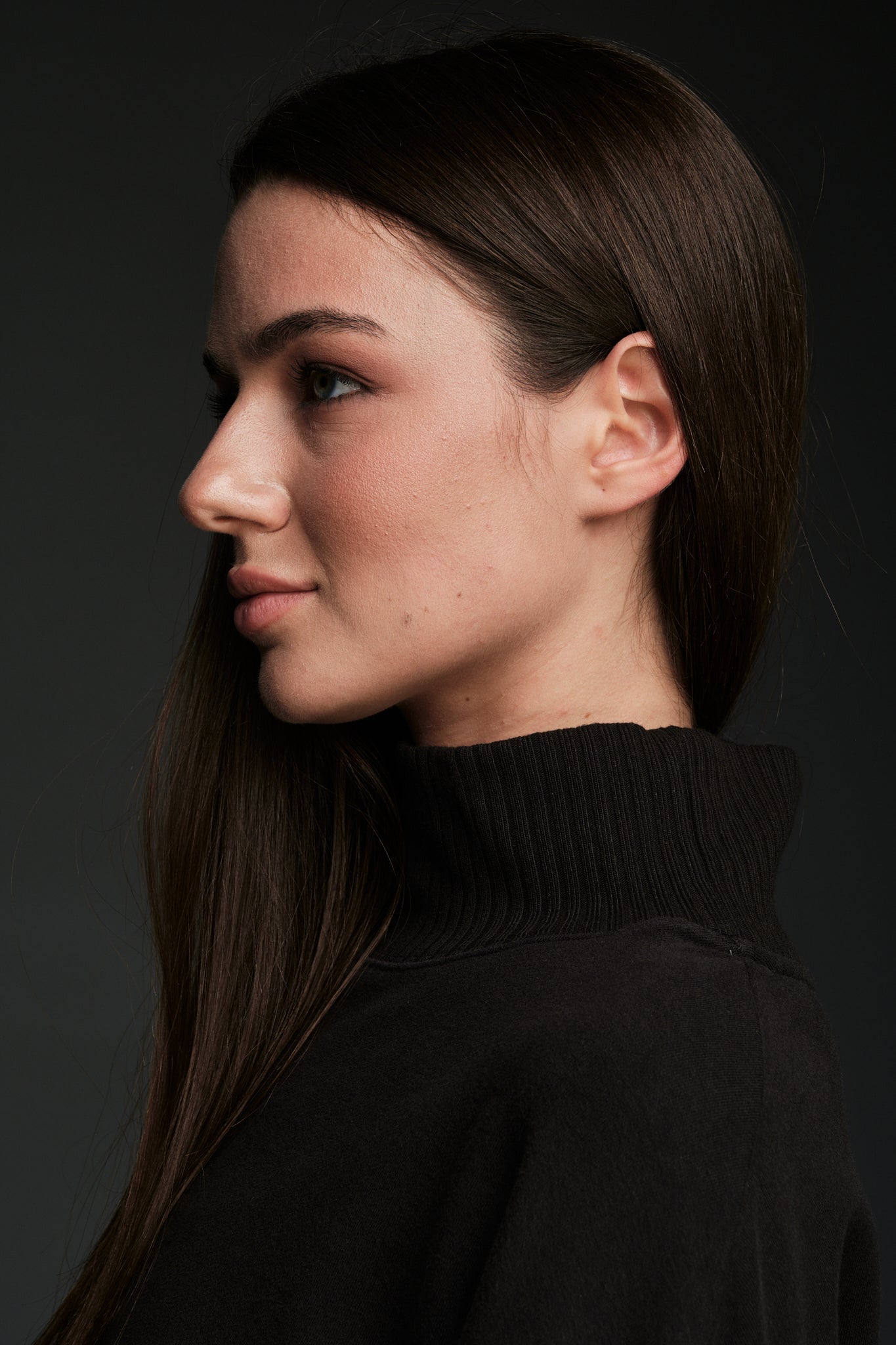 ALIGNED CROPPED COWL
