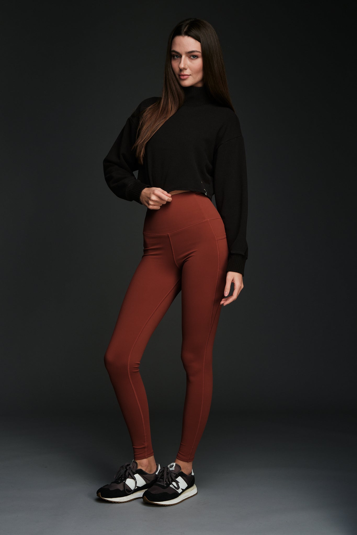 ALIGNED CROPPED COWL