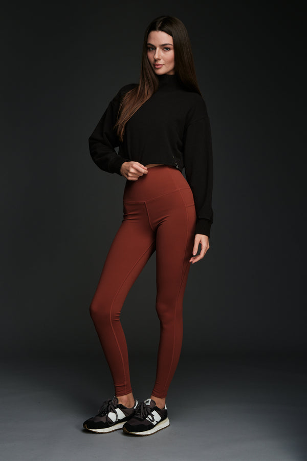 ALIGNED CROPPED COWL