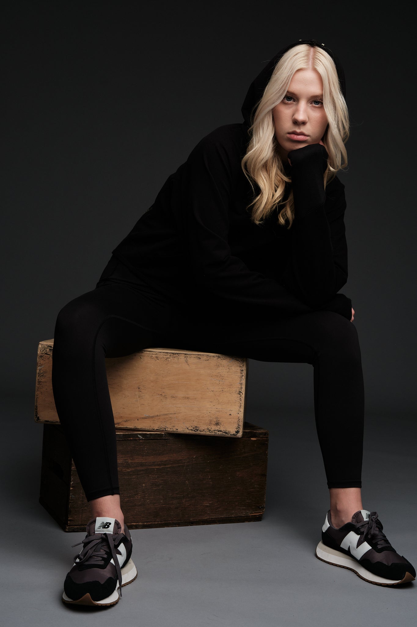 FLOW (NO SIDE SEAM) 7/8 REGULAR WAIST LEGGINGS