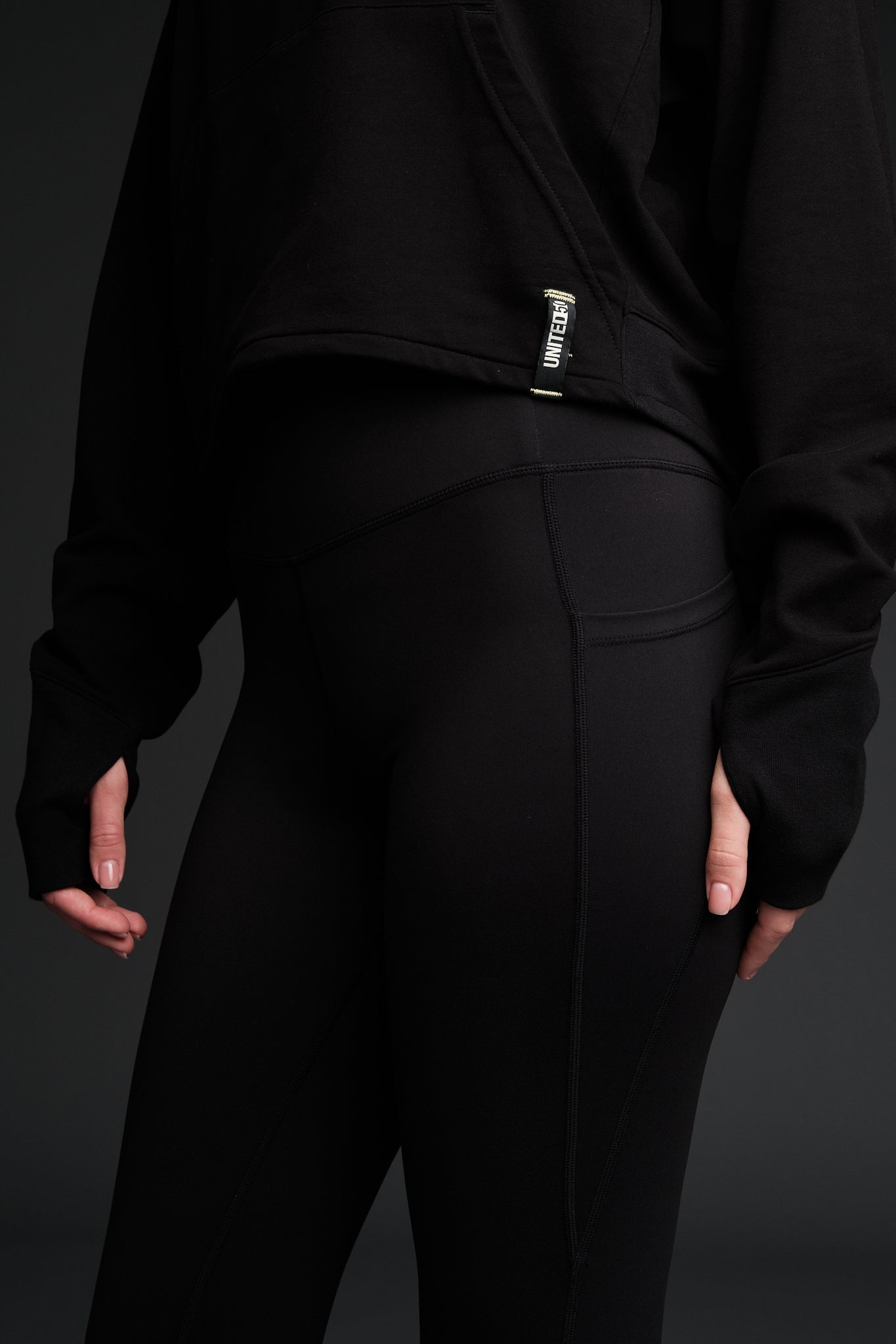 FLOW HOODIE