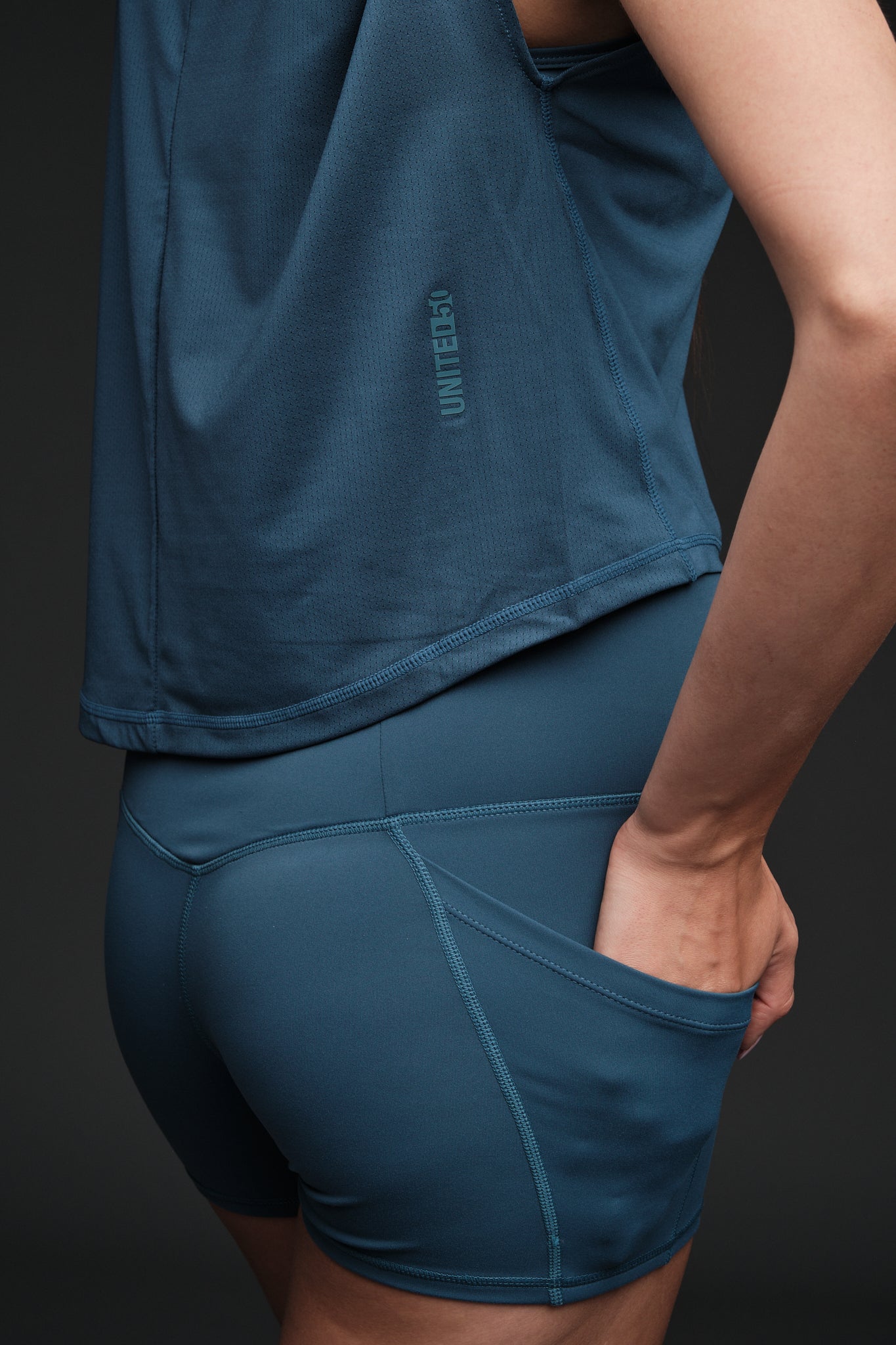 THE CANYON ACRES EVERY DAY DROP SHOULDER TEE